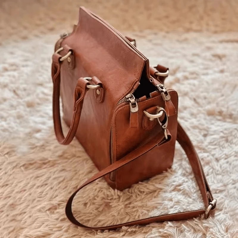 Business Design Sense Handheld Large Capacity Tote Bag For Women Crossbody Bag Versatile Autumn Winter Commuter Bag Trendy