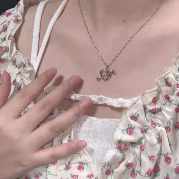 2024 New Love Pink Diamond Necklace Female Light Luxury Inlaid One Arrow Through The Heart Clavicle Chain Tanabata Gift