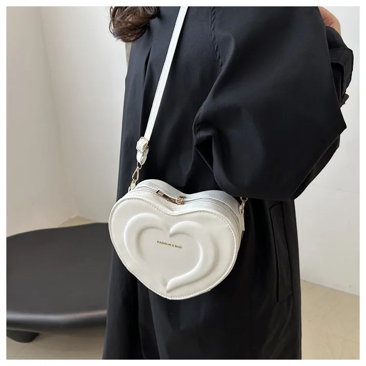 Fashion Heart Shape Crossbody Bags for Women Niche Design Solid Color Ladies Shoulder Bag Lightweight Female Love Handbags