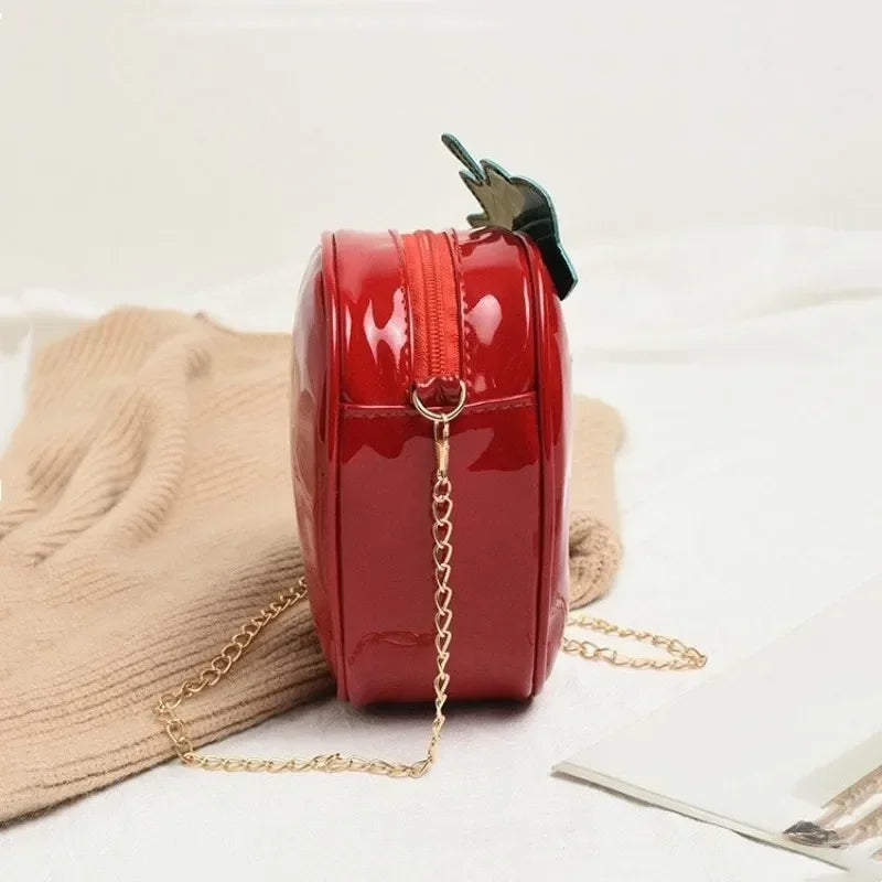 Strawberry Design Chain Crossbody Bag Mini Cartoon Girl Novelty Phone PurseHolder Bags Fashion Pu Leather Red Shoulder Bag