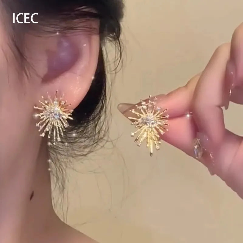 New flower Zircon Earrings and Earstuds for Women's Fashion, Light Luxury, Personalized and High end Earrings