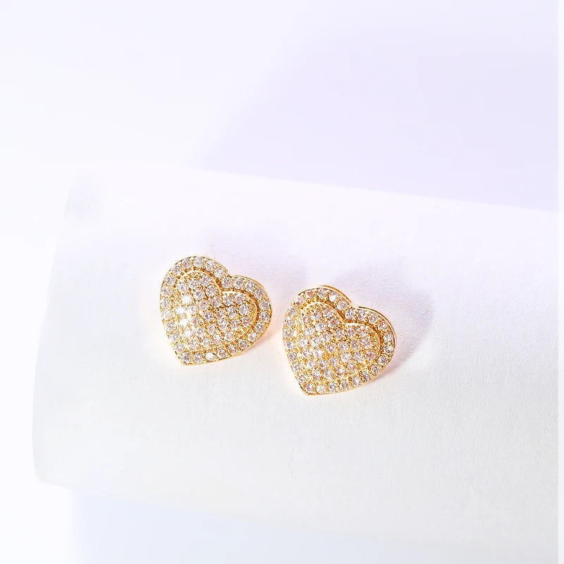 1 Pair of Copper Inlaid Zircon Fashionable Elegant Simple Versatile Heart-Shaped Stud Earrings for Women