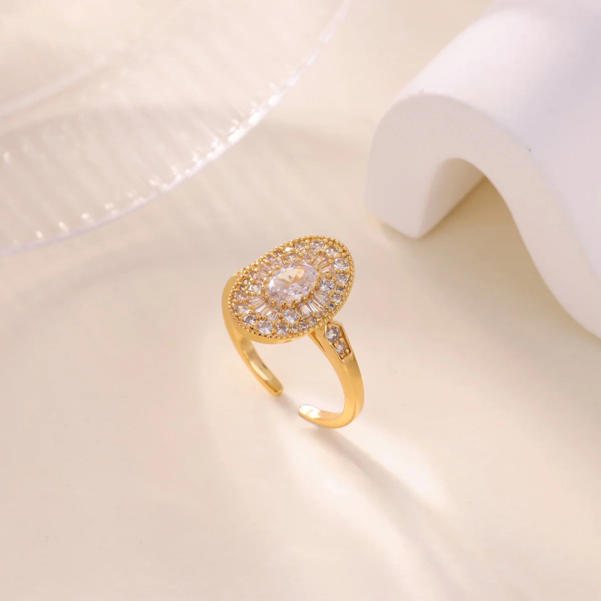 Luxurious Oval Zircon Rings For Women Girls Gold-plated Stainless Steel Ring Wedding Jewelry Elegant Party Mother's Day Gift