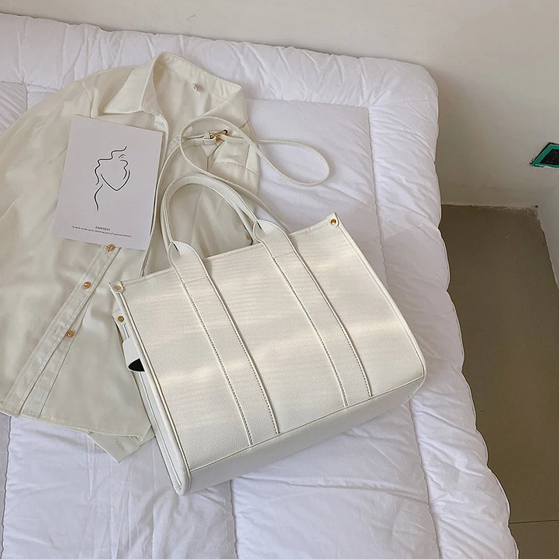 The tote bag For Women Crossbody Female Handbag New Solid Words Lette Leisure Large Bag,Luxury Fashion bag,designer bag for PU