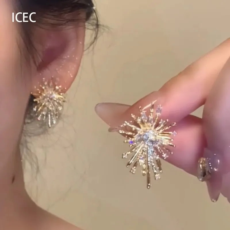 New flower Zircon Earrings and Earstuds for Women's Fashion, Light Luxury, Personalized and High end Earrings
