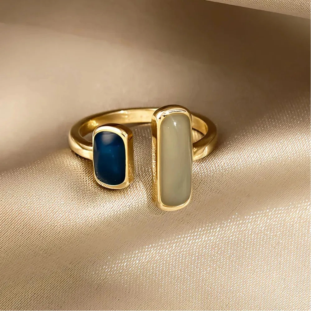 Luxury-luxurious and cool-distant style adjustable opening ring for women, a niche design.