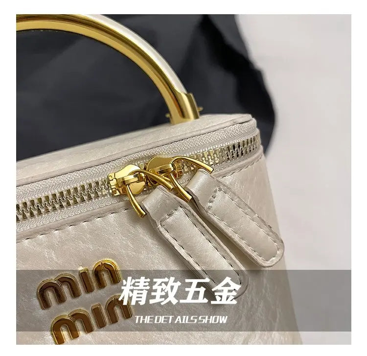 Luxury French Style Large Capacity Tote Bag Stylish Shoulder Handheld & Crossbody Fashion Bag for Women, High-End Elegant Design