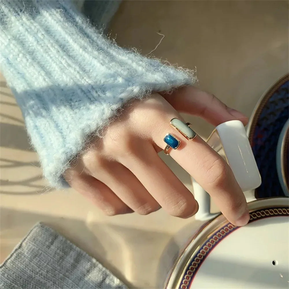 Luxury-luxurious and cool-distant style adjustable opening ring for women, a niche design.