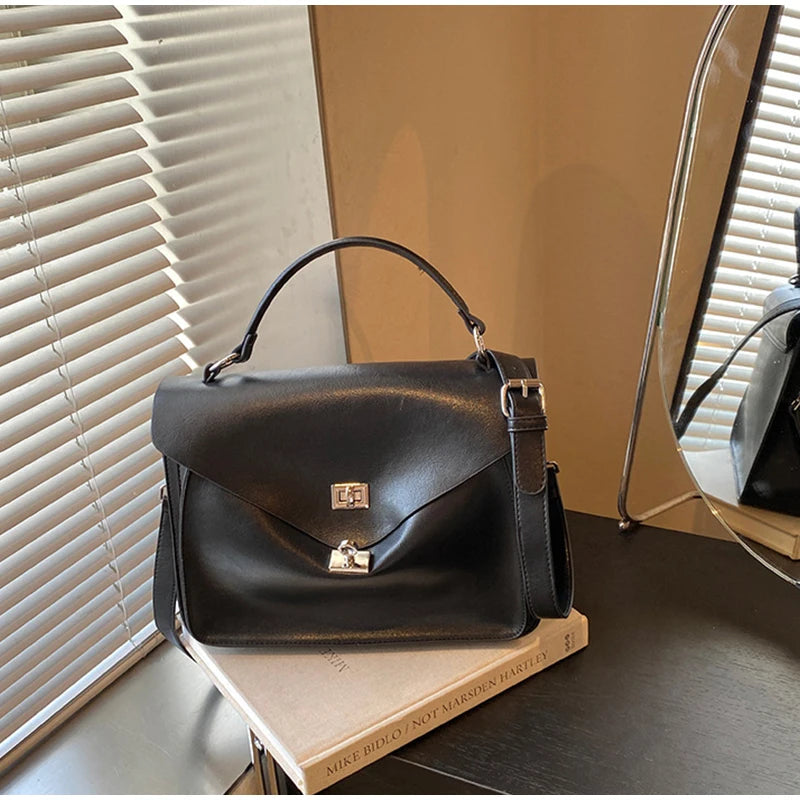 Crossbody Messenger Bag,Designer Versatile Large Capacity Commuting Shoulder Bag,Lady PU Tote Bags Vintage Buckle Handbag Brown