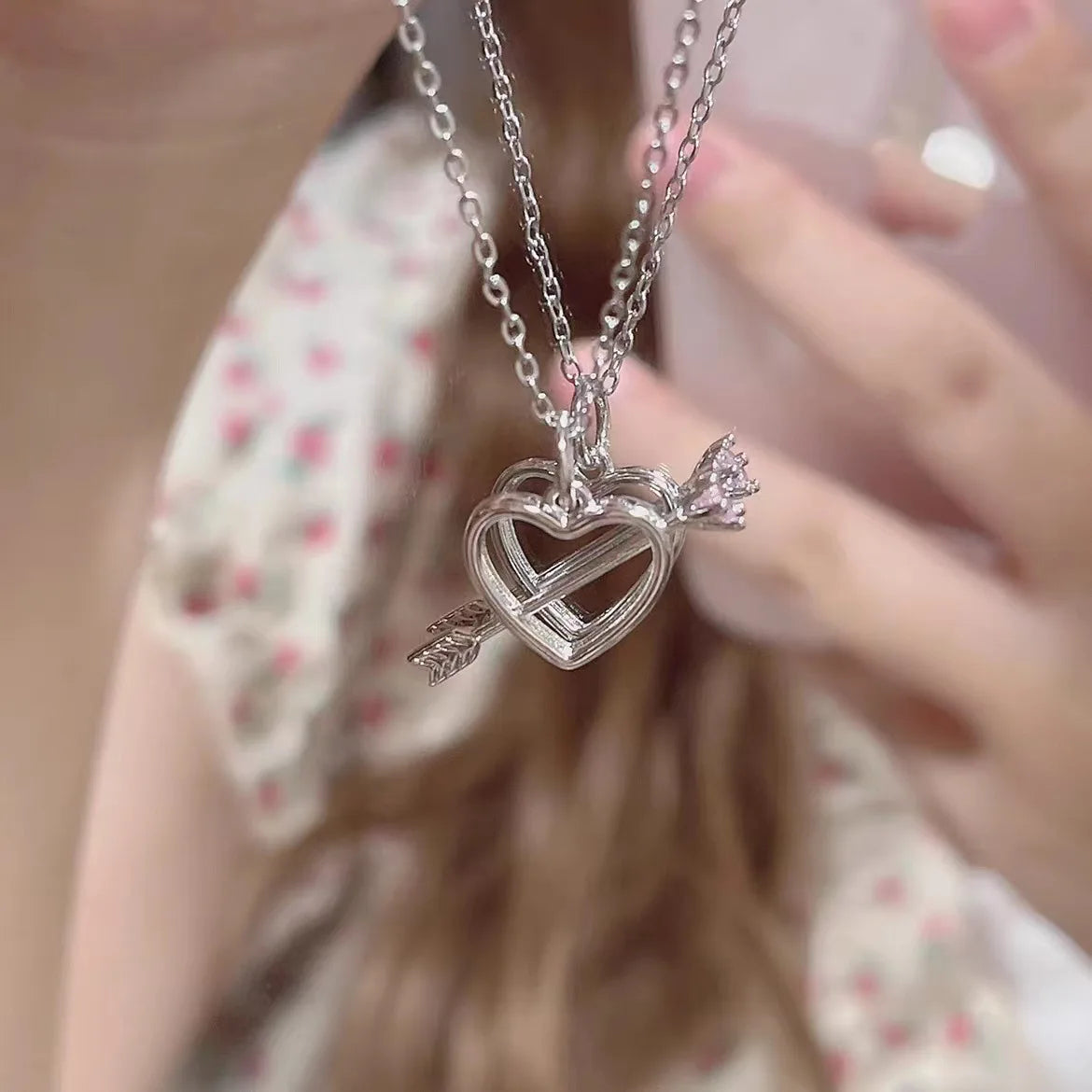 2024 New Love Pink Diamond Necklace Female Light Luxury Inlaid One Arrow Through The Heart Clavicle Chain Tanabata Gift