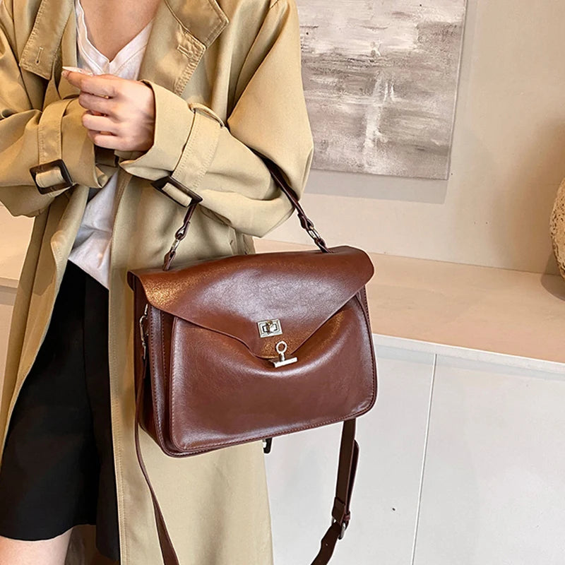 Crossbody Messenger Bag,Designer Versatile Large Capacity Commuting Shoulder Bag,Lady PU Tote Bags Vintage Buckle Handbag Brown