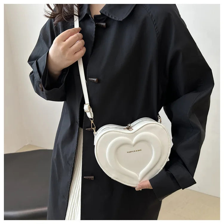 Fashion Heart Shape Crossbody Bags for Women Niche Design Solid Color Ladies Shoulder Bag Lightweight Female Love Handbags