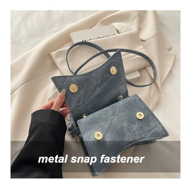 2026 Spring&Autumn New Niche Design Fashion Crossbody Women's Bag, Stylish Simple Shoulder Commuter Small Square Bag