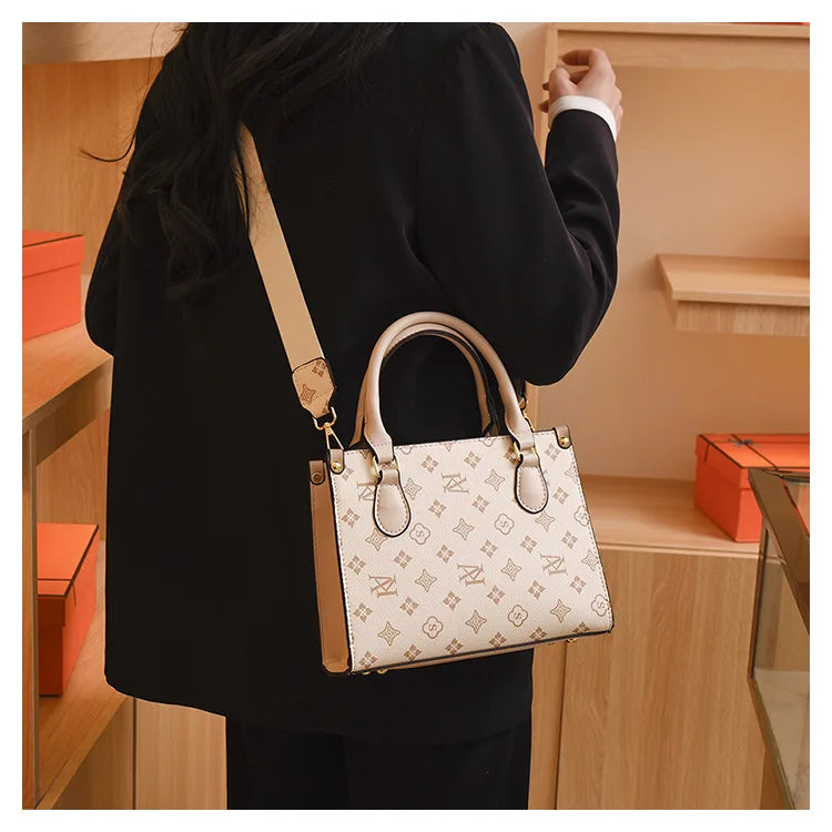 Elegant Ladies Handbag Retro Printed Crossbody Bag for Women Luxury Designer Leather Material Messenger Handbag for Travel