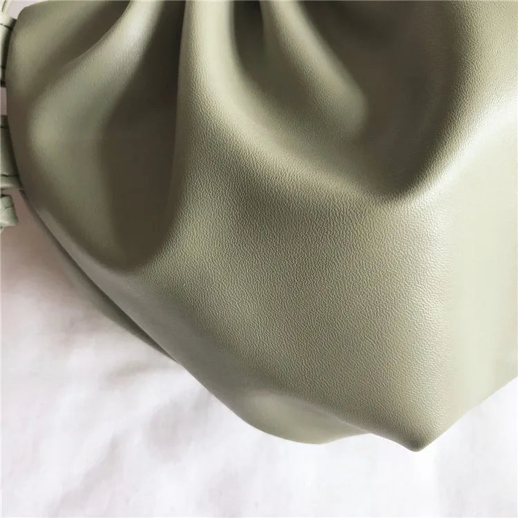 Fashion Women Shoulder Bag New Arrival Crossbody Bag Female Solid Color Pleated Design Ladies Bag Mini Zipper Cloud Bag For Girl