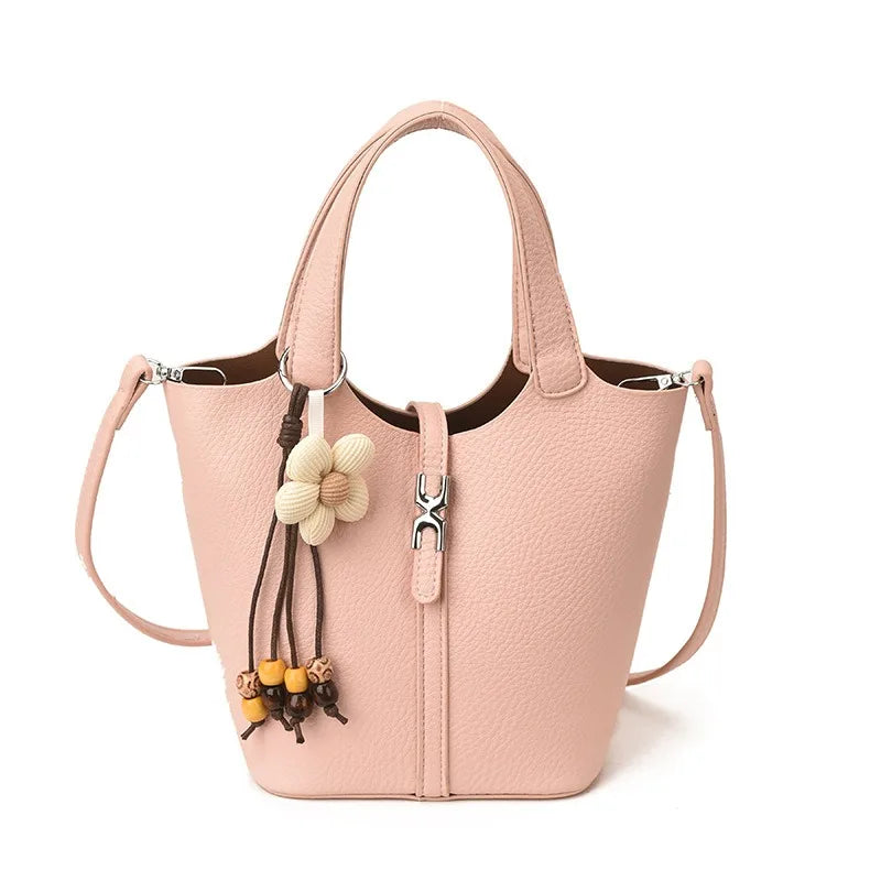 2026 New Fashion Design One Shoulder Crossbody Bag Trendy Commuter Pendant Bucket Bag