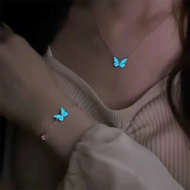 Minimalist Glow In The Dark Butterfly Chain Bracelet for Woman Romantic Blue Luminous Animal Bracelet Girl Party Jewelry Sets