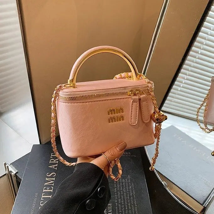 Luxury French Style Large Capacity Tote Bag Stylish Shoulder Handheld & Crossbody Fashion Bag for Women, High-End Elegant Design