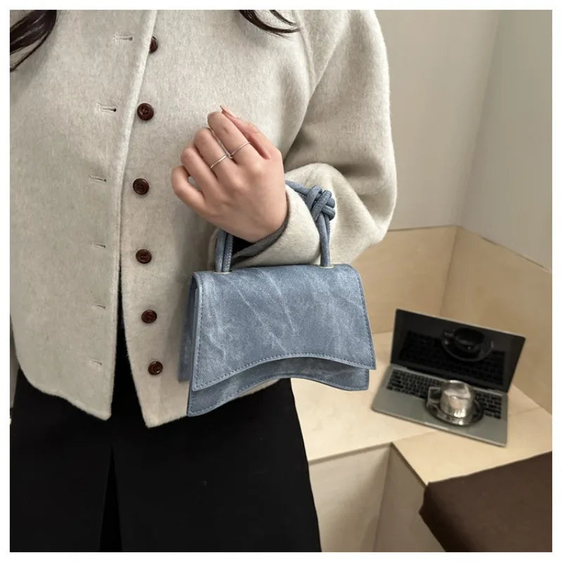 2026 Spring&Autumn New Niche Design Fashion Crossbody Women's Bag, Stylish Simple Shoulder Commuter Small Square Bag
