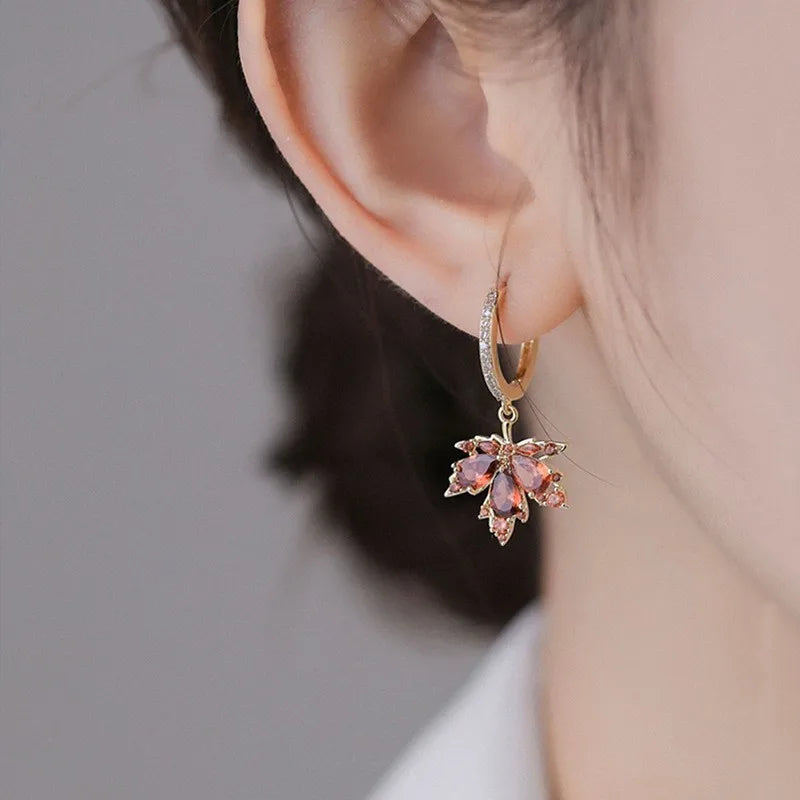 Chenrui Fashion Leaf Inlaid Zircon Earring Buckle for Women's Luxury, Fashionable and Elegant Medium Length Red Accessories