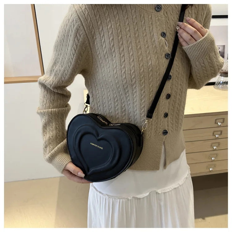 Fashion Heart Shape Crossbody Bags for Women Niche Design Solid Color Ladies Shoulder Bag Lightweight Female Love Handbags