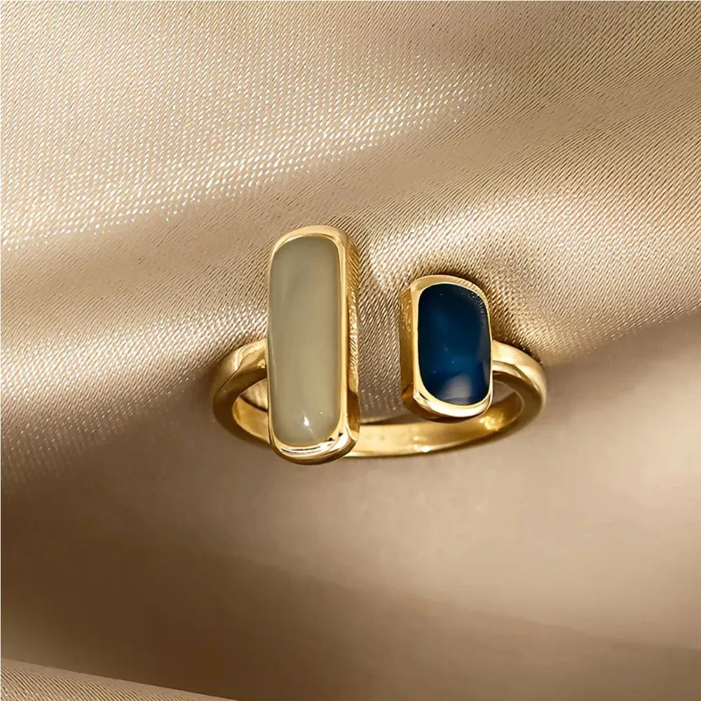 Luxury-luxurious and cool-distant style adjustable opening ring for women, a niche design.