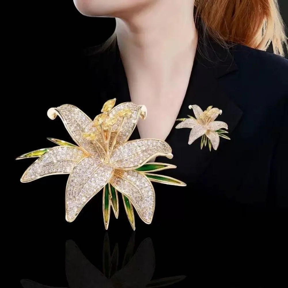 Luxury Love Heart Pearl Flower Brooch Women's Alloy Corsage Pin Tulip Flower Pins Elegant Wedding Jewelry Party Suit Accessories