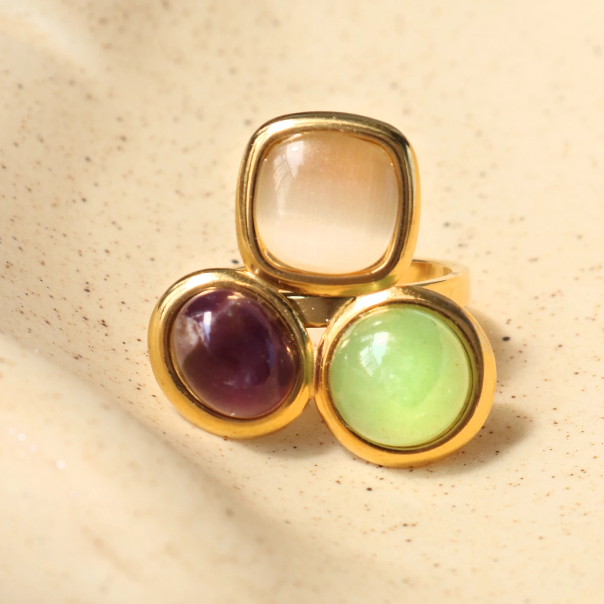 Uself Luxury High-Grade Natural stone Flower Golden Adjustable Ring Fashion 304 Stainless Steel Cast Technology Charm Jewelry