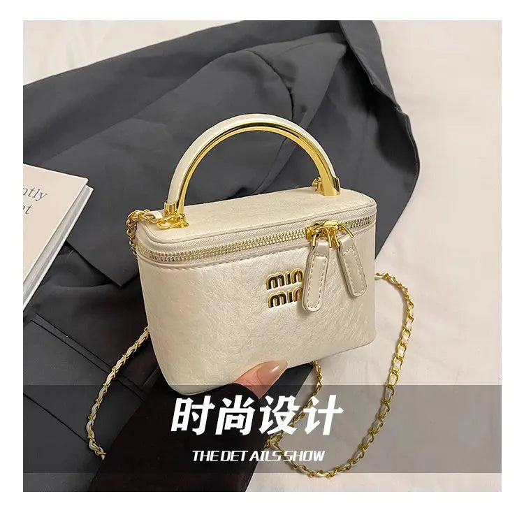 Luxury French Style Large Capacity Tote Bag Stylish Shoulder Handheld & Crossbody Fashion Bag for Women, High-End Elegant Design
