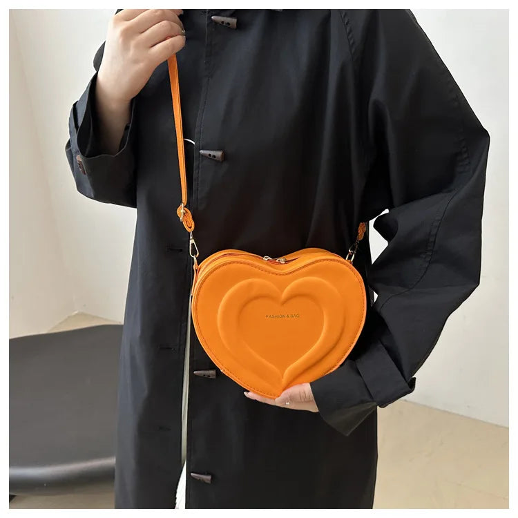 Fashion Heart Shape Crossbody Bags for Women Niche Design Solid Color Ladies Shoulder Bag Lightweight Female Love Handbags