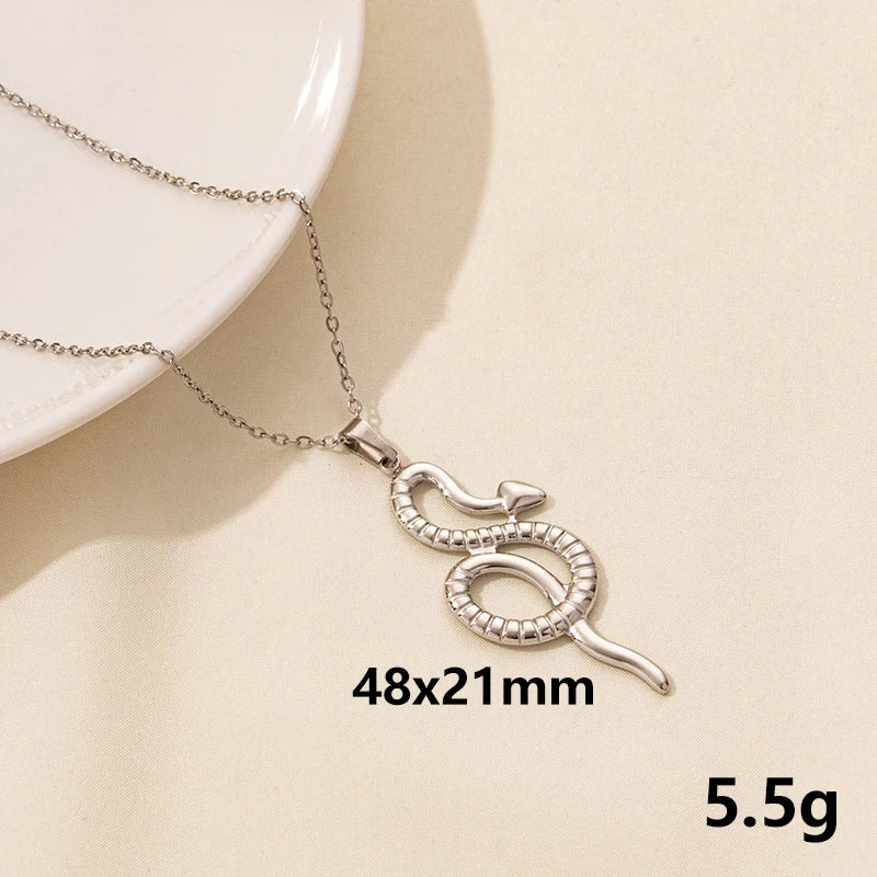 New Ladies Snake Necklace Stainless Steel Stylish Animal Pendant Necklace Statement Simple Style Fashion Women Birthday Jewelry