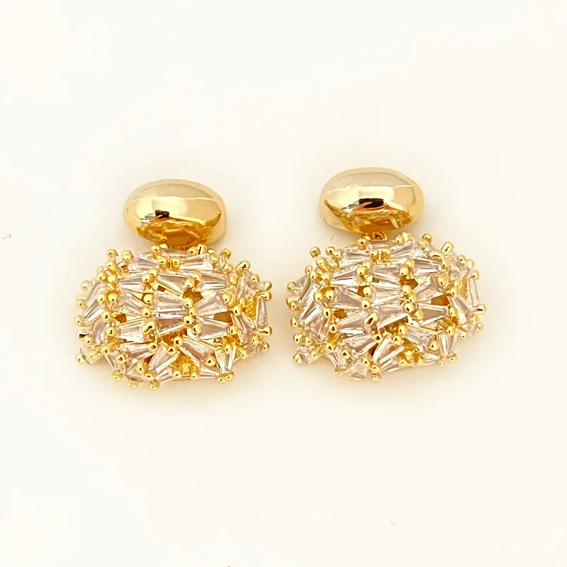 Exquisite Oval Hollowed Out Zircon Genuine Gold Electroplating Light Luxury High-end Temperament Geometric Earrings