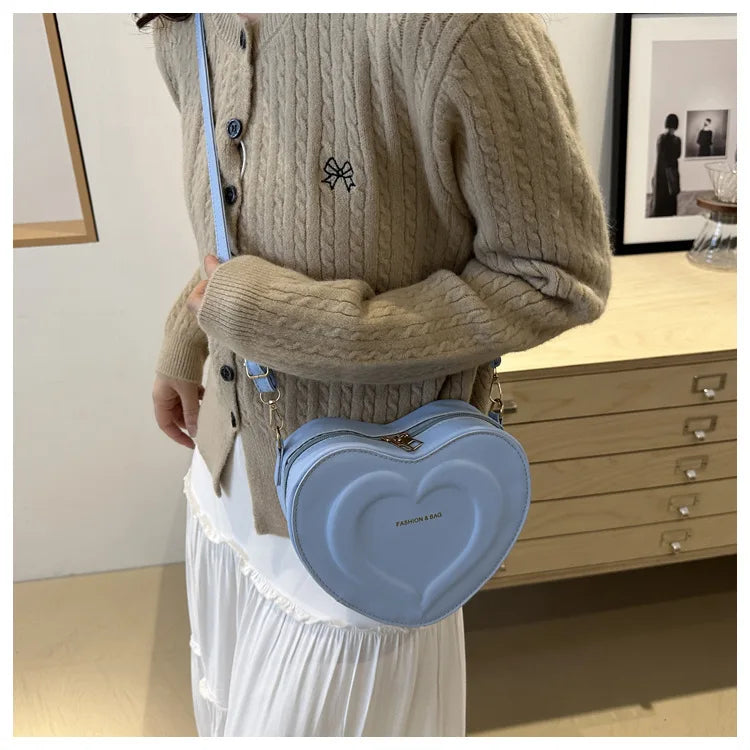 Fashion Heart Shape Crossbody Bags for Women Niche Design Solid Color Ladies Shoulder Bag Lightweight Female Love Handbags